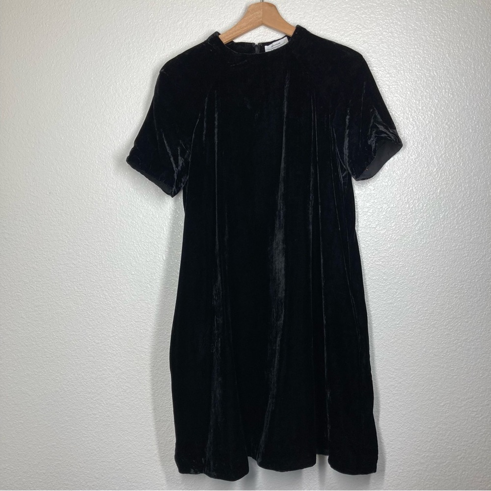 & Other Stories Crushed Velvet Black Swing Dress Short Sleeves Size 8 A- Line - Picture 3 of 16